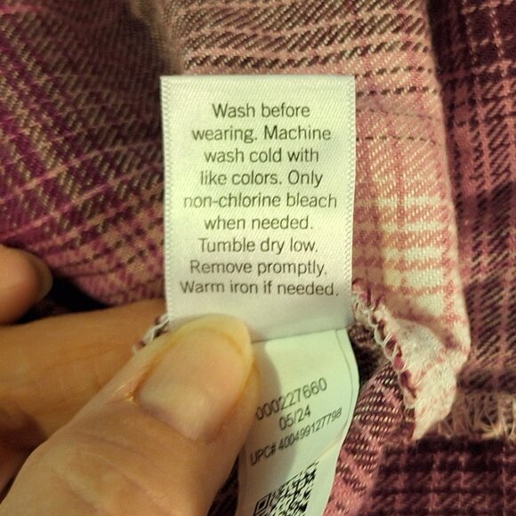 Woman's Flannel Shirt - Picture 8 of 9